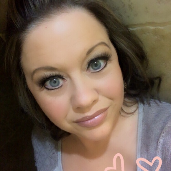 Meet your Posher, Cyann - Picture 5 of 6